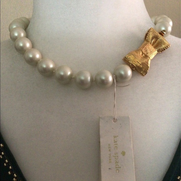SOLD. Kate spade ♠️ Pearl/Golden Necklace NWT. SOLD. - Picture 10 of 16